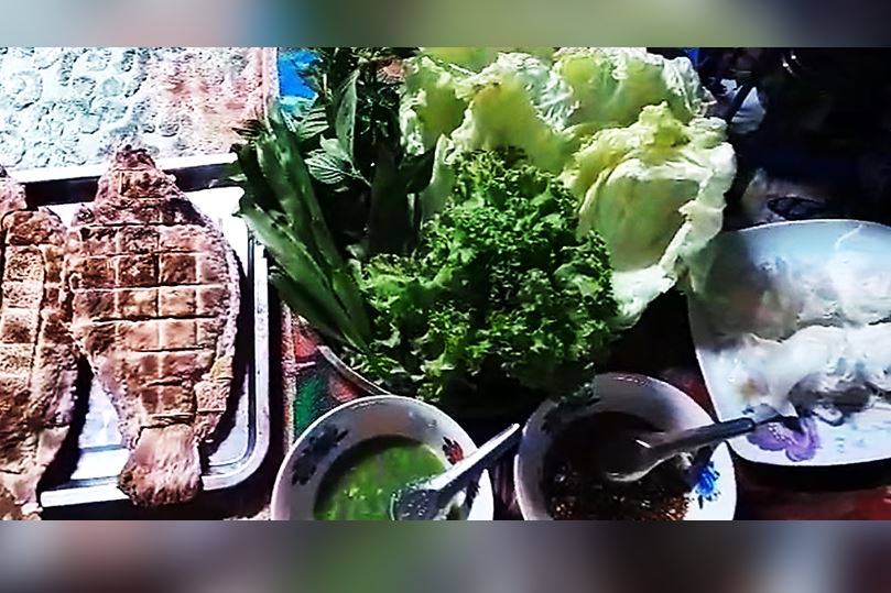 [VIDEO] Menikmati sensasi hidangan Miang Pla Phau