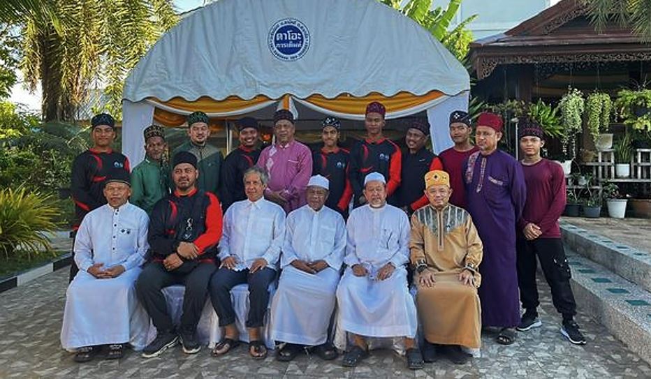 Haji Mustafa simpan duit berjuta dalam rumah, kena serbu tapi…