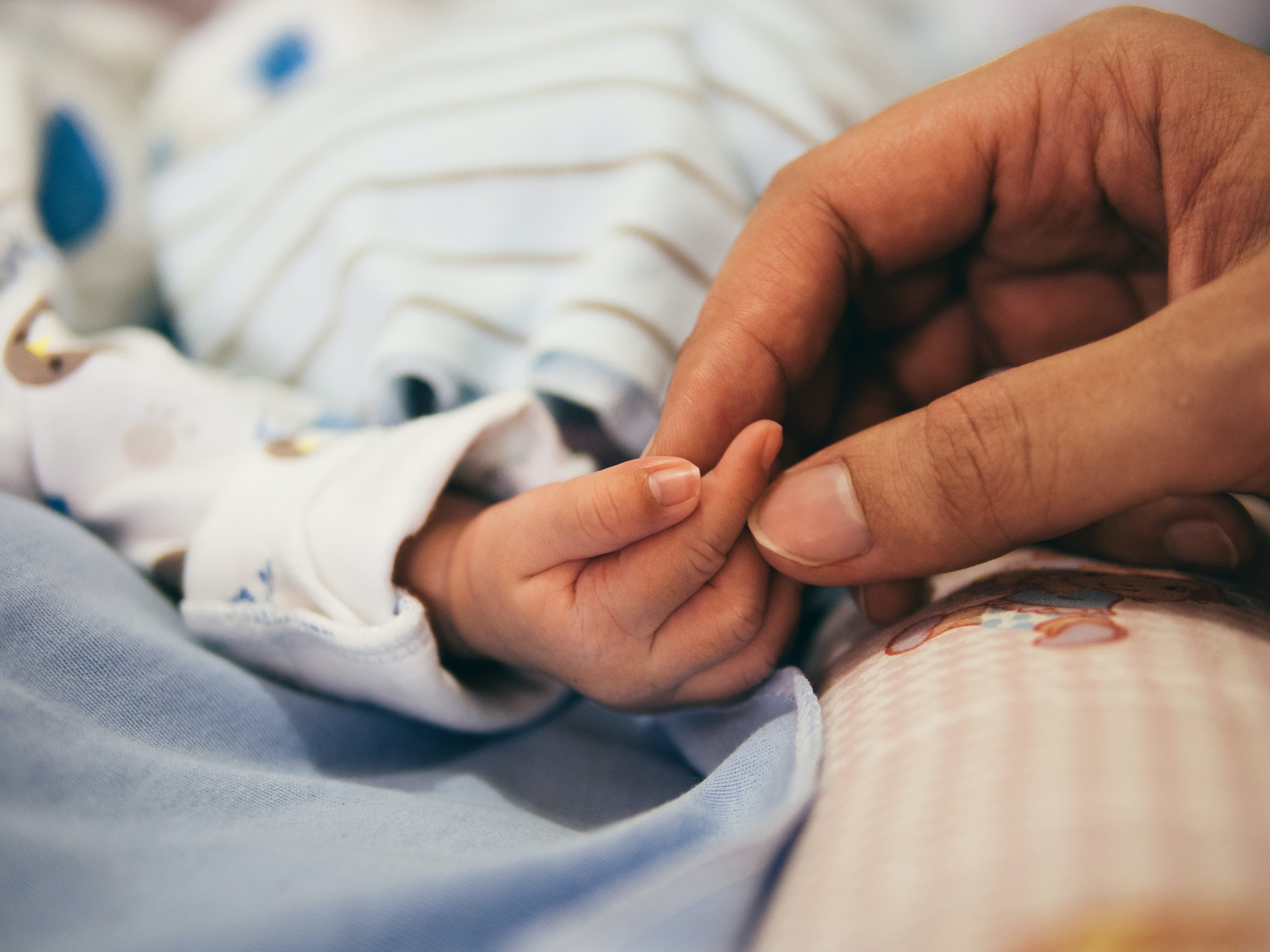 Berikan mereka hak mulakan hidup dengan kasih sayang ibu