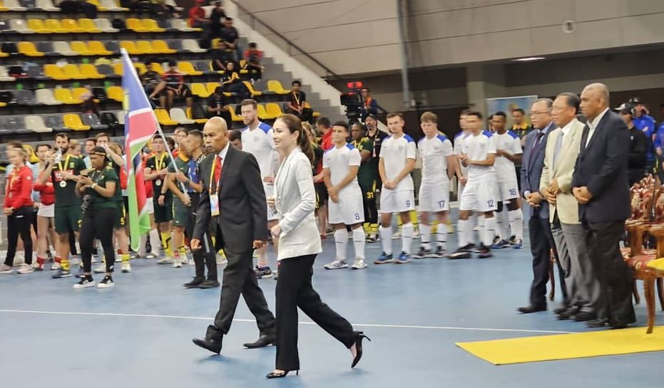 Ex-internationals and ex-officios hold court