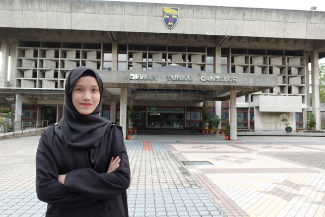 Sera dan impian lalatnya
