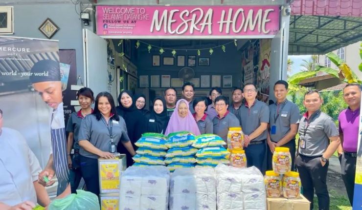 MKLSP Shares The Joy With Old Folks