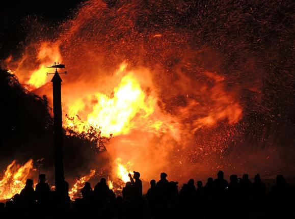 Averting fire disasters using IoT and AI