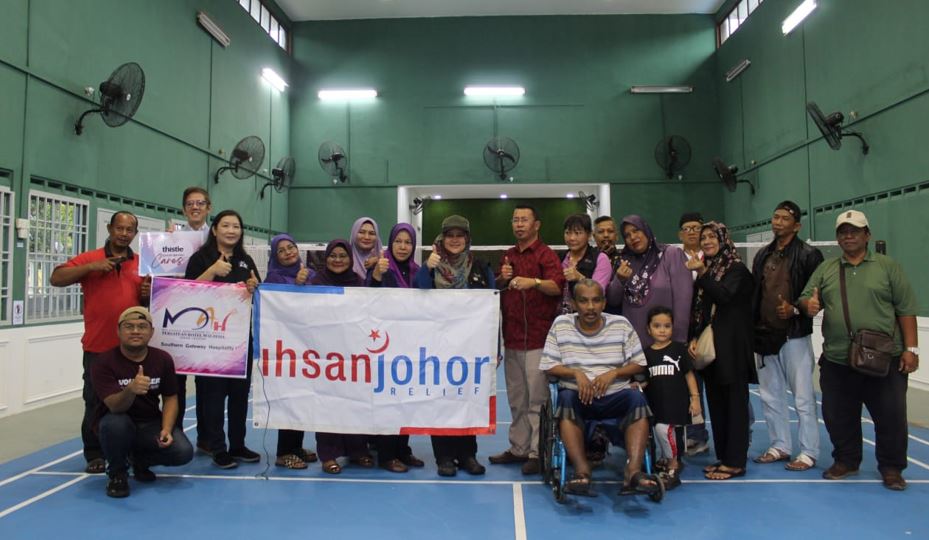 MAH Johor aids the needy