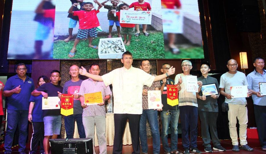 Philanthropist Dr Ko holds Lantern Festival Dinner for the underprivileged