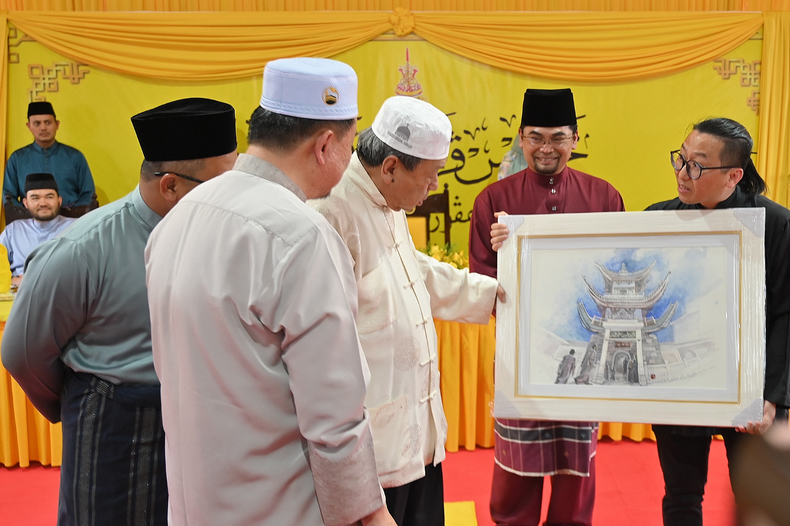 Lukisan TC dapat pujian Sultan Selangor