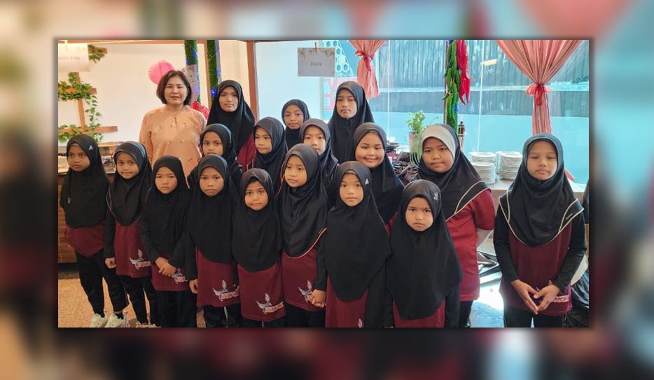 New York Hotel Spreads Ramadan Joy with Special Buffet for Orphans