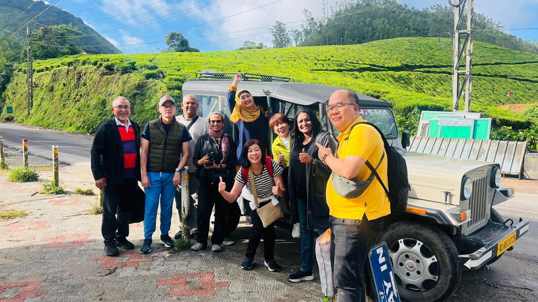 From Backwaters to Tea Hills: A Memorable Journey Through Keralam