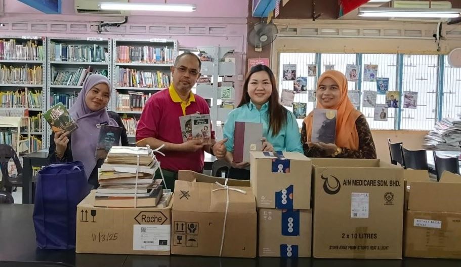 RCPGM Plants Seeds of Hope Through Books at SMK St. Joseph