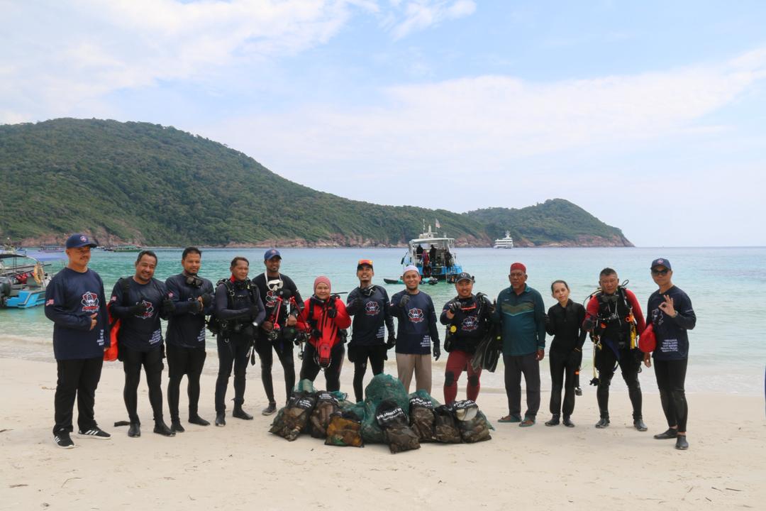 International Volunteers Combat Marine Pollution on Redang Island